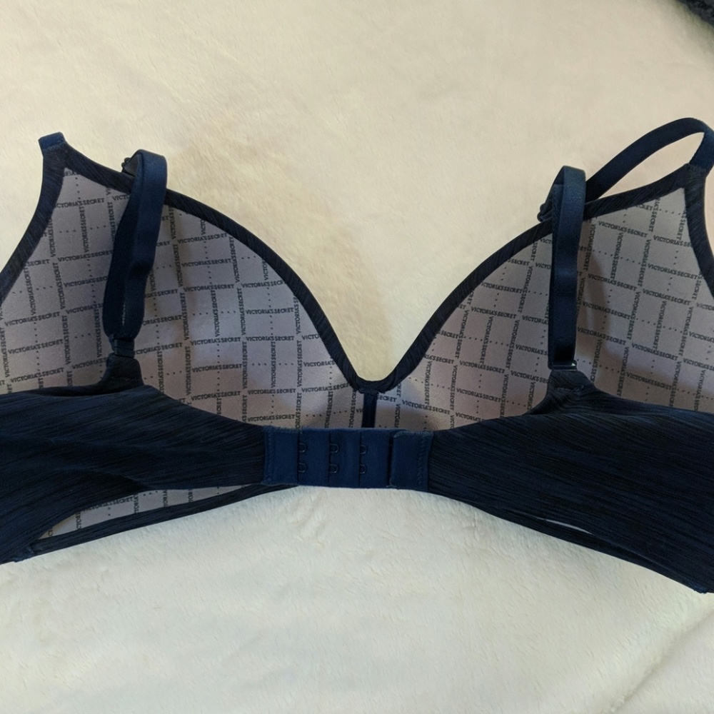 Bundle - Wireless Vs Bras - image 5